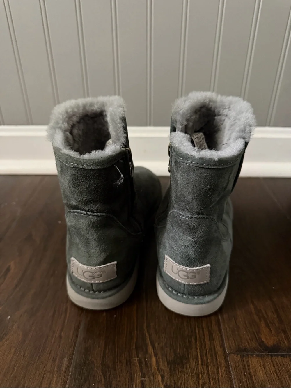UGG Women's Gray Suede Shearling Lined Ankle Boots